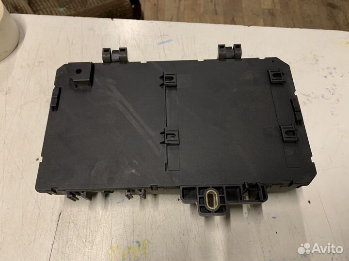 Блок предохранителей Opel Astra H 1.6 z16her