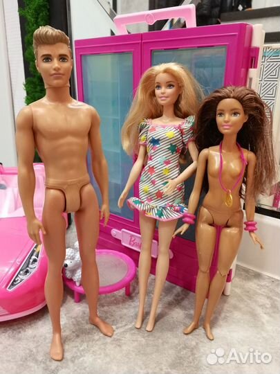 Набор Barbie шкаф, машина и куклы