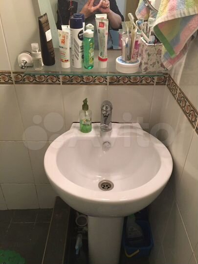 Комната 16 м² в 3-к., 2/2 эт.