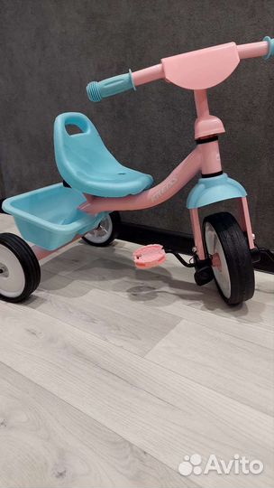 Трехколесный велосипед