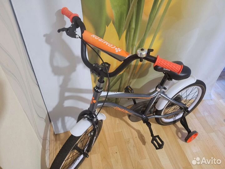 Детский велосипед четырехколесный