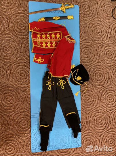 Ногодний костюм гусара на мальчика