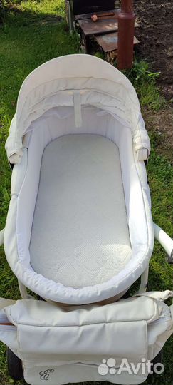 Коляска Esspero Newborn Lux