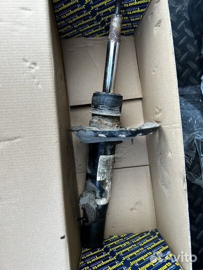 Volvo s60 амортизатор