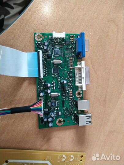 Монитор HP hstnd-2341-B