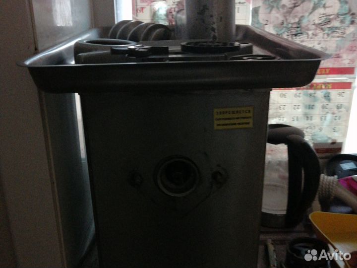 Продам мясорубку мим 300