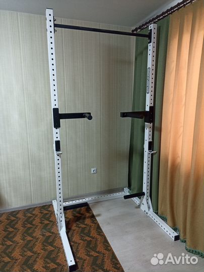 Силовая рама напольная с брусьями Rockout Pro