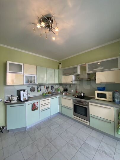 3-к. квартира, 105 м², 3/9 эт.