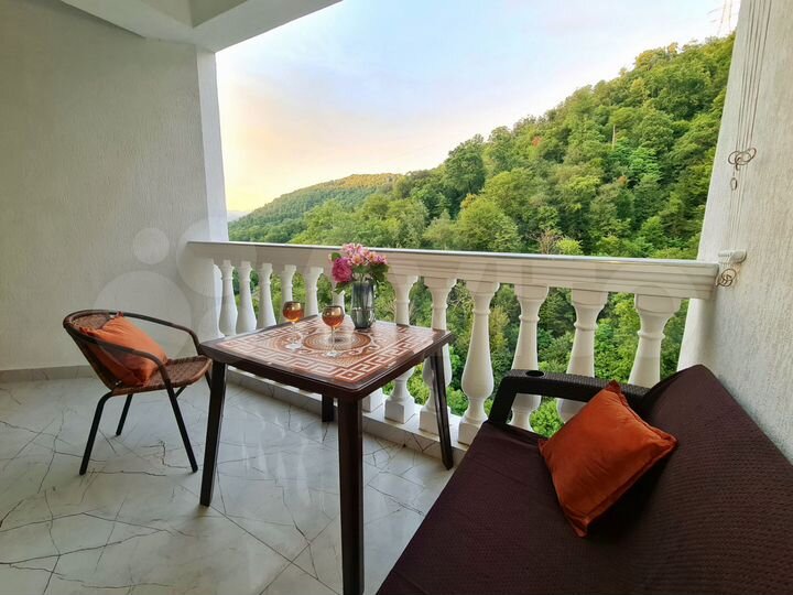 2-к. квартира, 54 м², 12/13 эт.