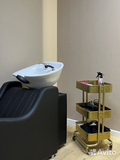 Тележка парикмахерская