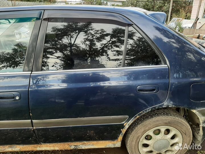 Toyota corona premio ST210 в разбор