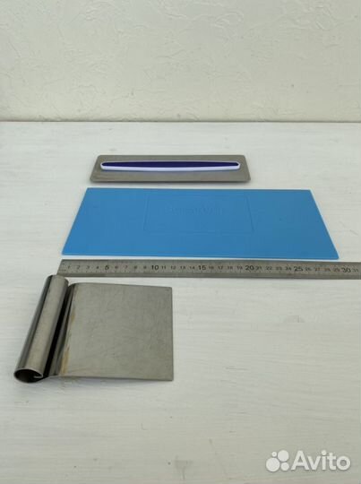 Скребки для выравнивания торта