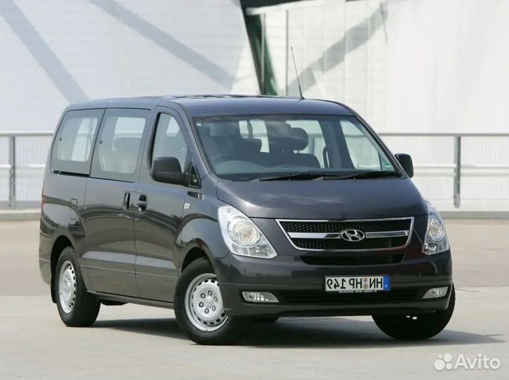 Стекло фары Hyundai H1 2007-18