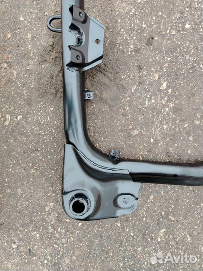 Hyundai Elantra подрамник передний