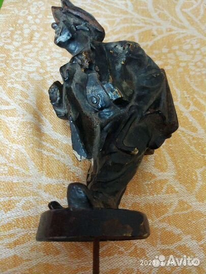 Статуэтка Олег Попов