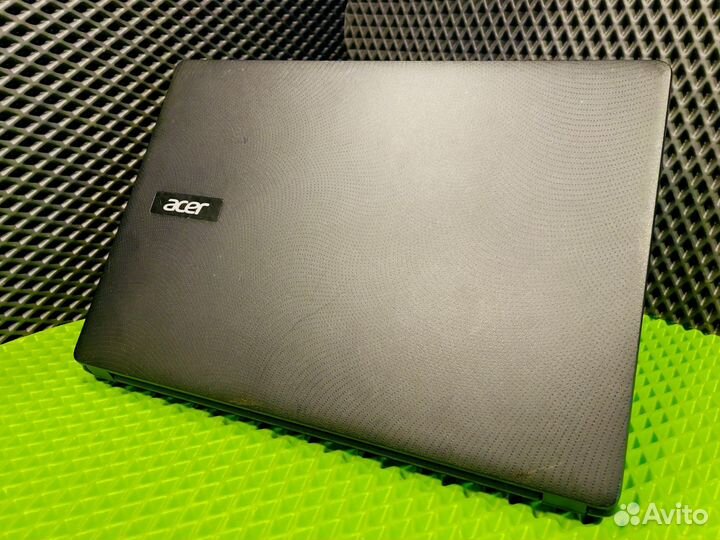 Ноутбук Acer X2/4/SSD120+HDD500Gb/R2