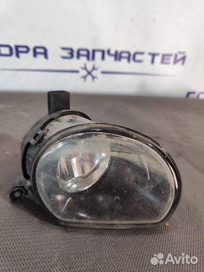 Левая противотуманная фара Audi A3 2 (8P)
