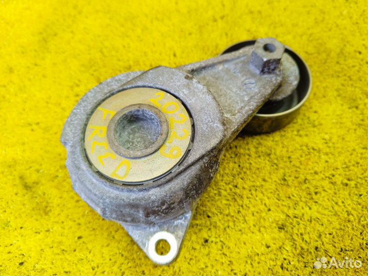 Натяжитель ремня генератора передний Honda