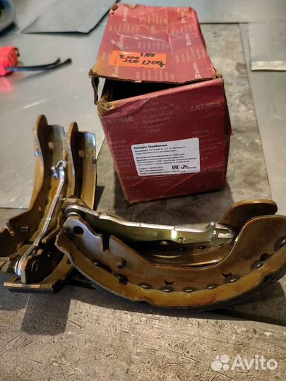 Тормозные колодки для шевроле авео