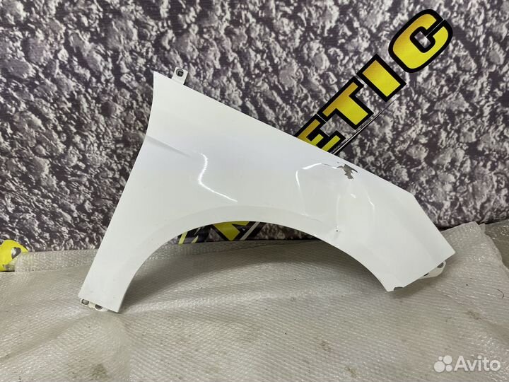 Крыло переднее правое Фокус Ford Focus 3 2011-2019