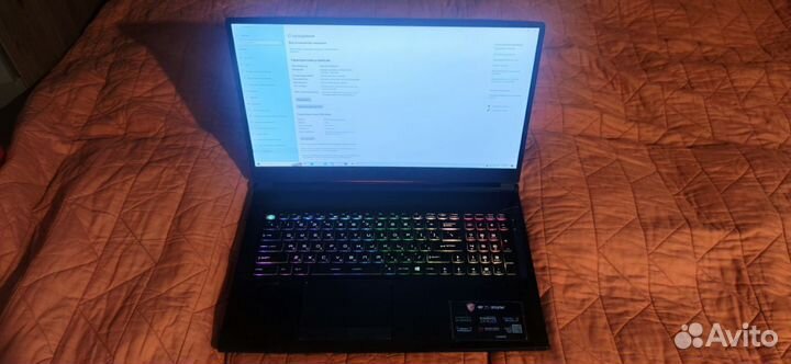 Игровой ноутбук msi GL75 9SDK