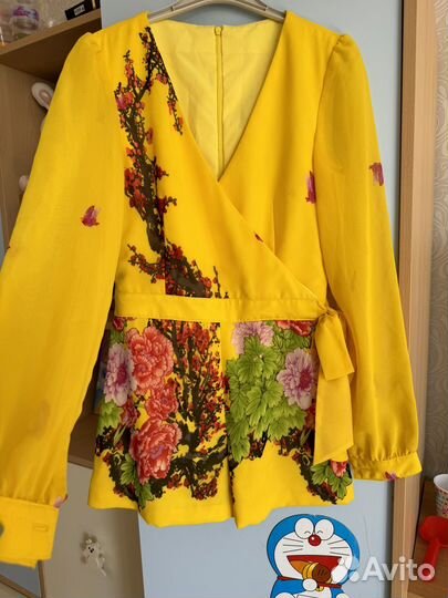 Комбинезон с шортами 42-44