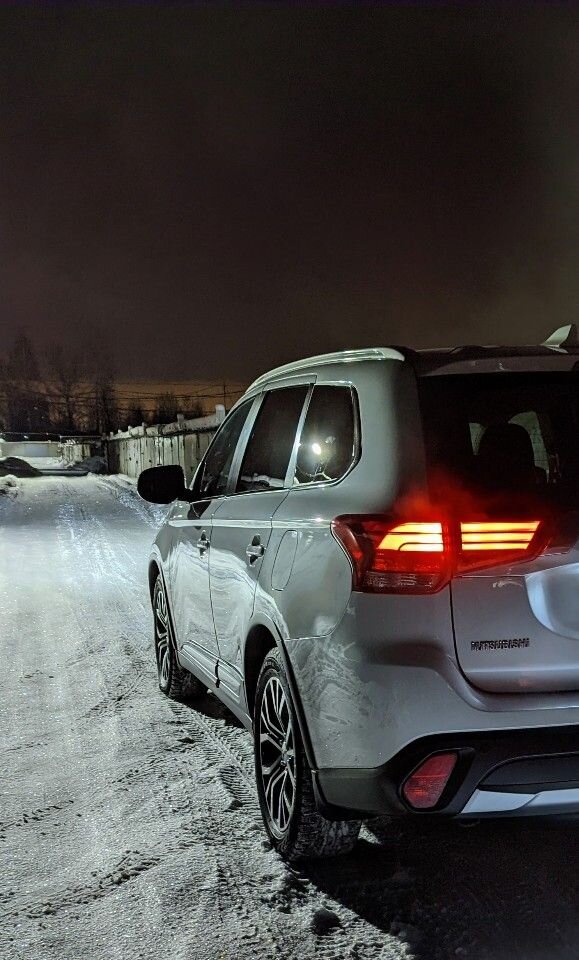 Mitsubishi Outlander: фото владельца