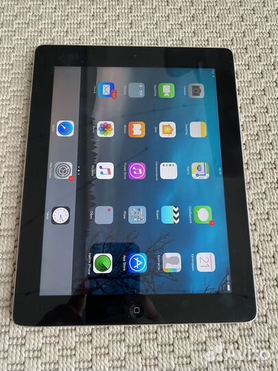 Планшет Apple iPad 4 Retina 16Gb Wi-Fi Black