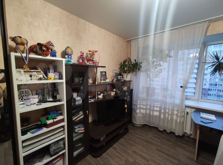 2-к. квартира, 53 м², 10/16 эт.