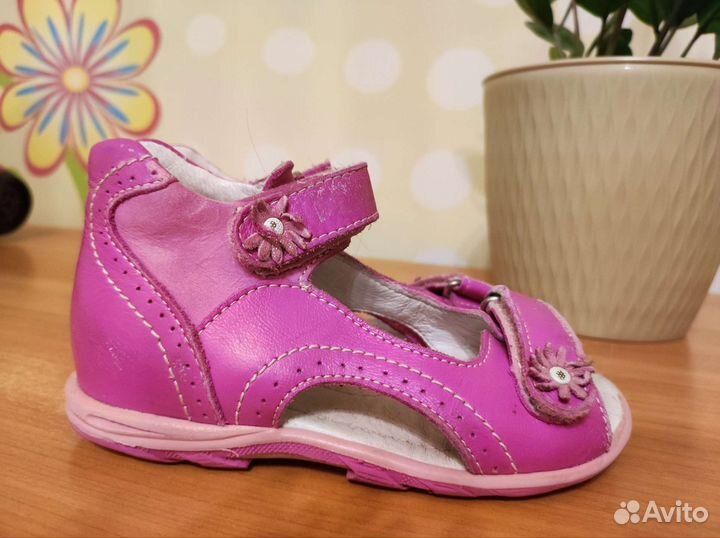 Сандали для девочки