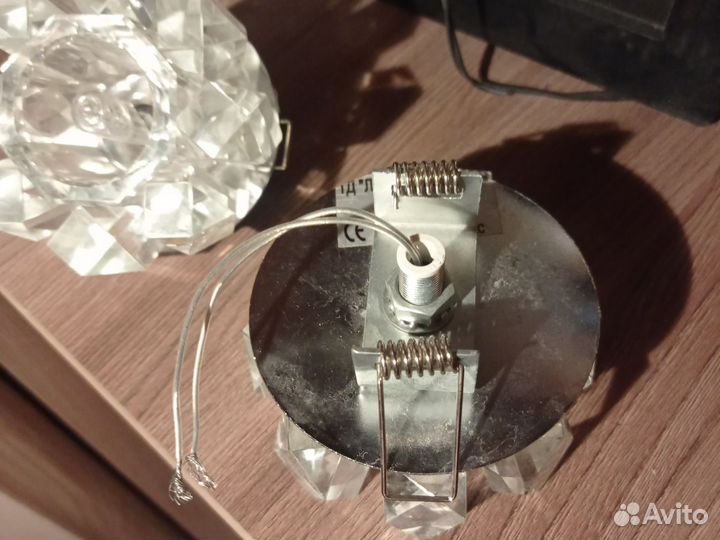 Светильник точечный