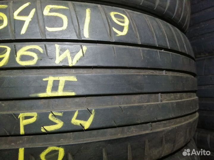 Michelin Pilot Sport 4 225/45 R19