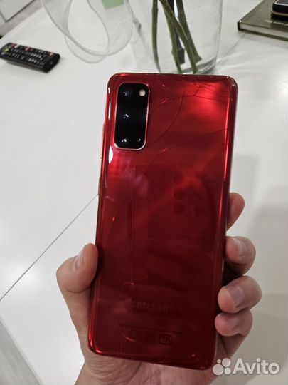 Samsung Galaxy S20, 8/128 ГБ