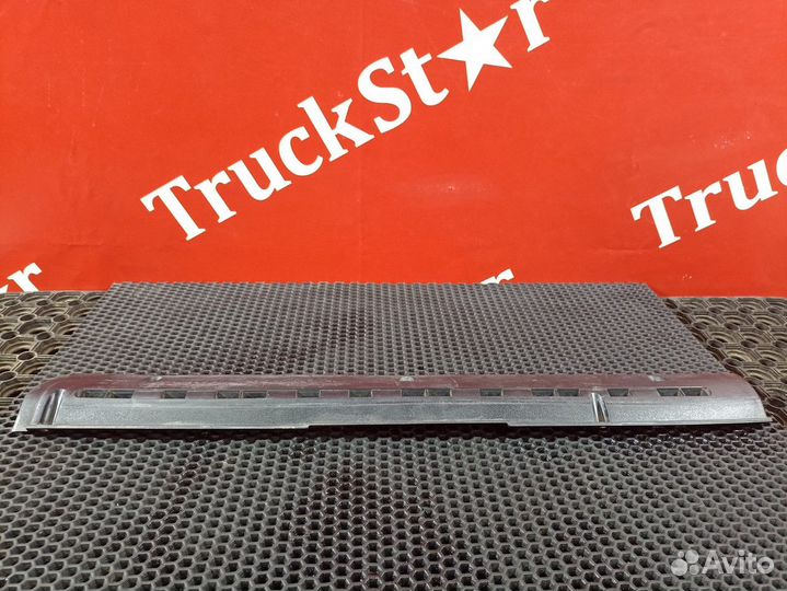 Накладка торпедо левая Daf XF105, Daf XF95