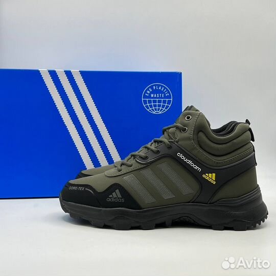 Кроссовки adidas (с мехом) зимние