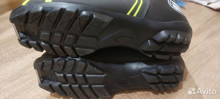 Ботинки для лыж