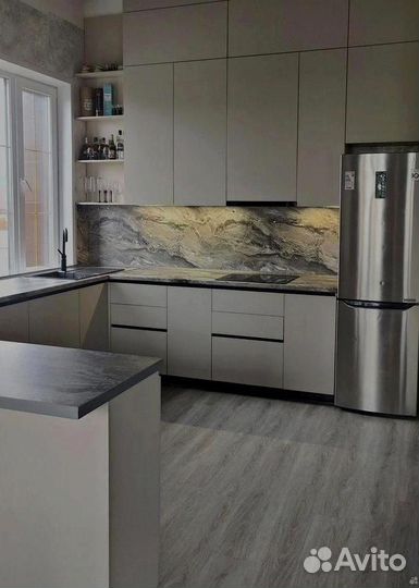 Индивидуальный дизайнерский кухонный гарнитур под