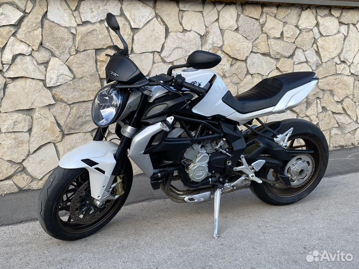 Мv agusto brutale 675