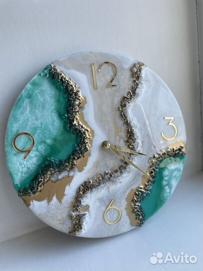 Часы из эпоксидной смолы
