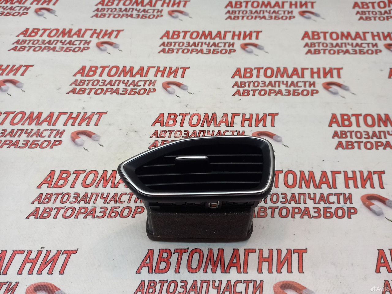 Дефлектор воздуховода правый Хендай Санта Фе 4 тм