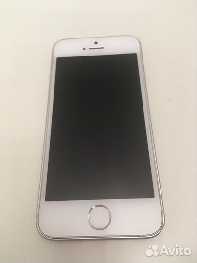 iPhone SE, 16 ГБ