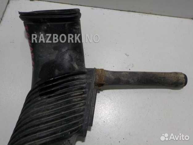 Воздухозаборник двигателя