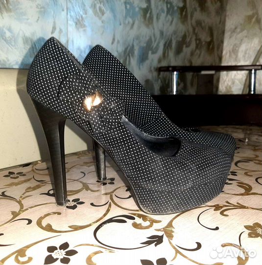 Босоножки женские и туфли 38 размера