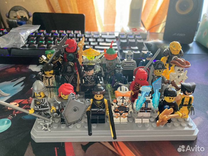 Фигурки Лего