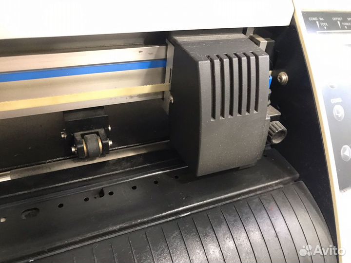 Режущий плоттер graphtec