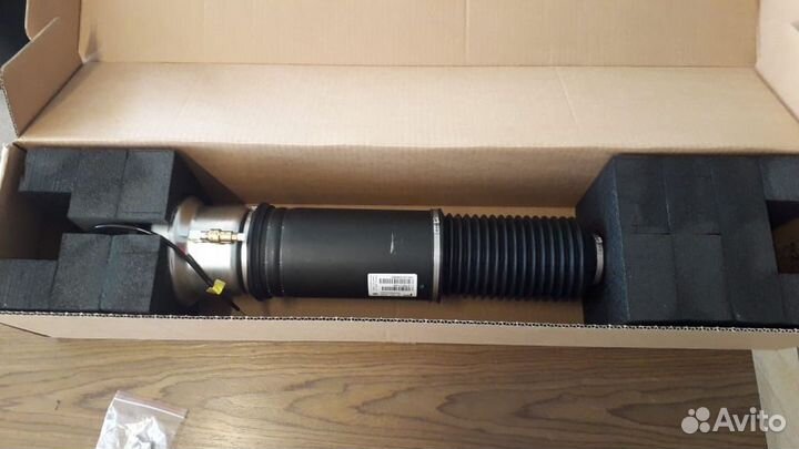 Амортизатор задний левый на Rolls Royce Phantom