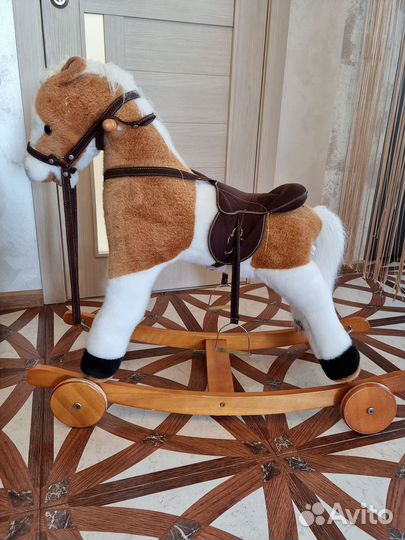 Детская лошадка качалка
