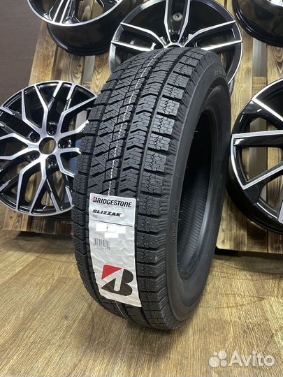 Bridgestone Blizzak Ice 175/65 R15 84T
