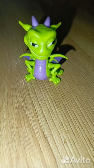 Игрушка динозавр