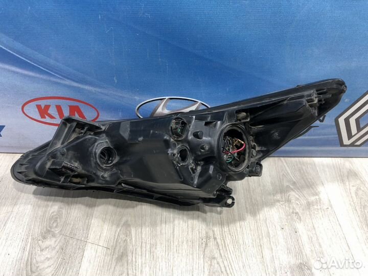 Фара Hyundai solaris Прав